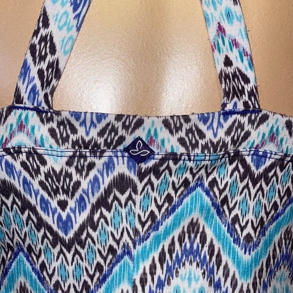 PRana women’s medium dress knee shelf bra stretch Quinn racer back Chevron - Picture 5 of 11